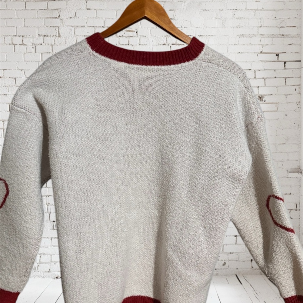 Hello Kitty sweater - Picture 2 of 2